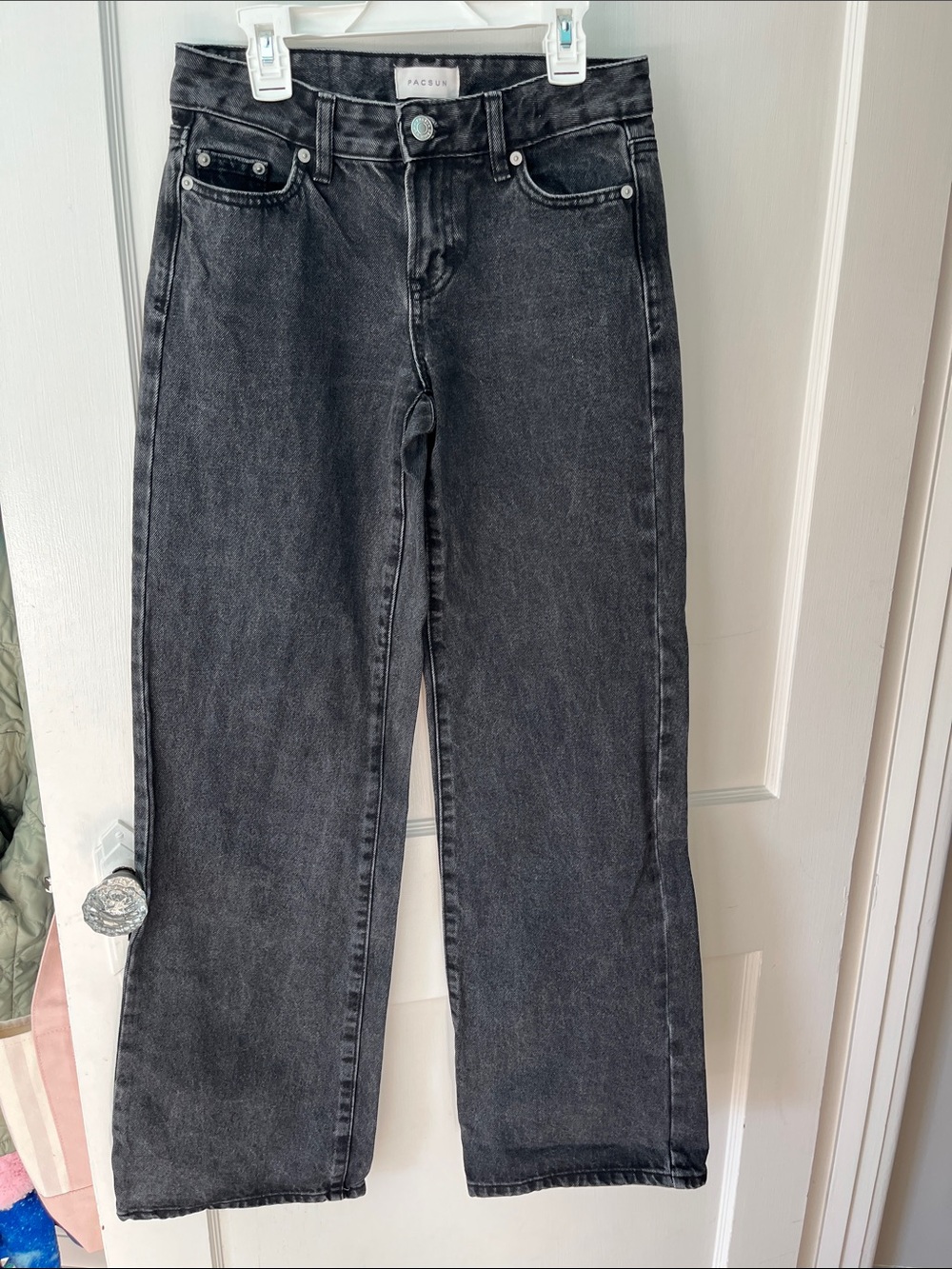 PacSun Low-Rise Wide Leg Jeans in Washed Black Woman’s SIZE 22